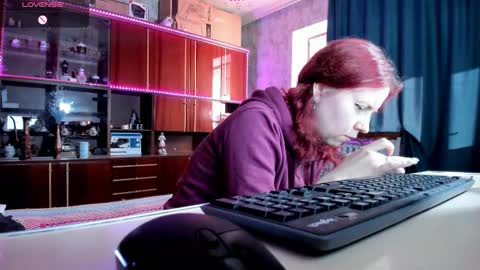 Ella online show from 03-12-25, 12:26