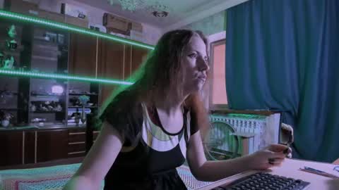 Ella online show from 06-24-26, 06:23