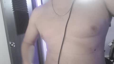 Snapshot of pablo6gomez91994 chatting on 10-17-25, 10:34 Marco online show from 10-17-25, 10:34