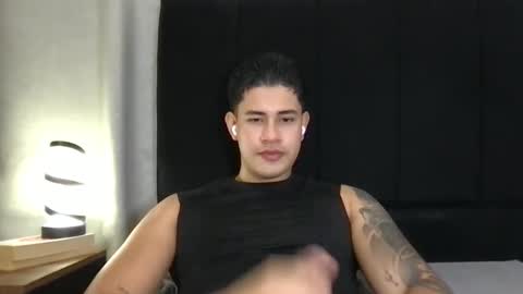 Javi    online show from 05-12-26, 06:21