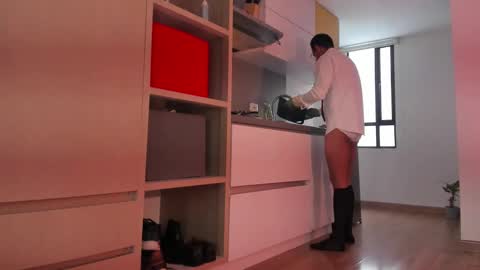 Snapshot of pablo_rincon95 chatting on 02-14-25, 02:12 pablo rincon95 online show from 02-14-25, 02:12