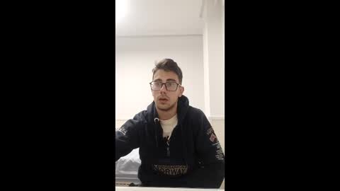 Snapshot of pabloherraizsoria1707 chatting on 02-14-26, 07:54 pabloherraizsoria1707 online show from 02-14-26, 07:54