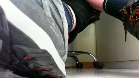 Snapshot of pablomenesssl chatting on 02-26-25, 09:58 Pablo Meness online show from 02-26-25, 09:58