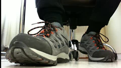 Snapshot of pablomenesssl chatting on 03-08-25, 12:20 Pablo Meness online show from 03-08-25, 12:20