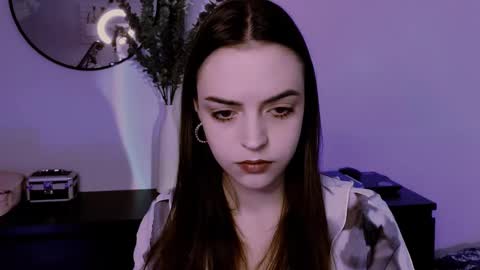 Iris online show from 03-06-25, 10:09