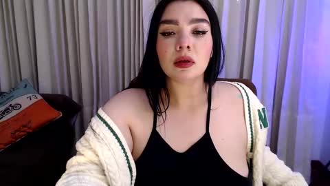 Page 3 online show from 11-05-25, 02:00