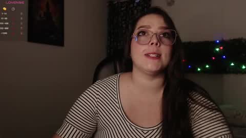 Snapshot of paigemoinett chatting on 03-03-25, 11:00 Andrea online show from 03-03-25, 11:00