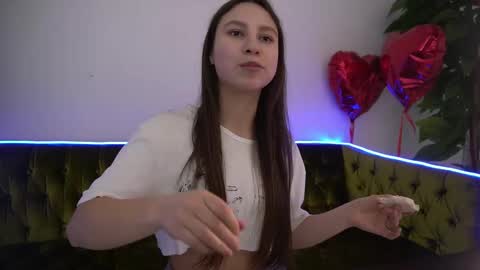 Snapshot of paigeprado chatting on 03-08-25, 04:17 Paige online show from 03-08-25, 04:17