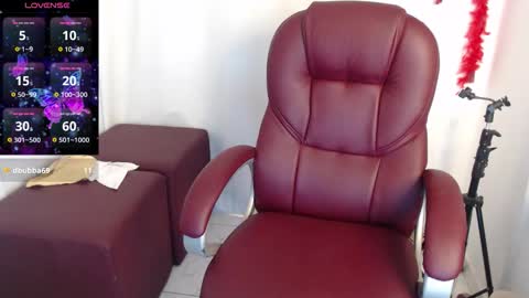 Snapshot of paiper_halliwey chatting on 02-06-26, 05:27 paiper online show from 02-06-26, 05:27