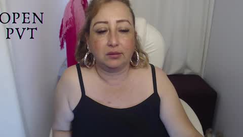 Snapshot of paiper_halliwey_ chatting on 02-02-25, 06:20 paiper online show from 02-02-25, 06:20