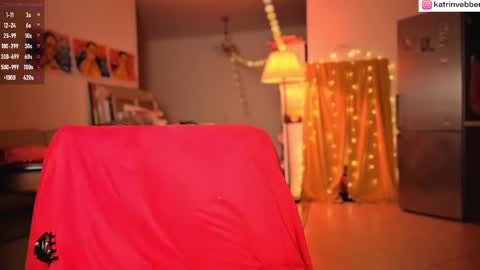 Katrin Vebber online show from 02-18-25, 01:21