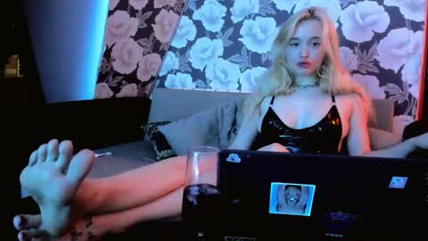 palmer_haze online show from 11-12-25, 06:08