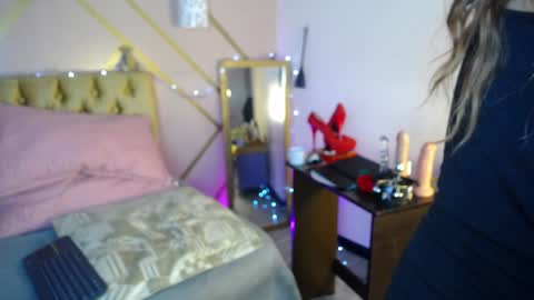 Paloma  online show from 01-13-25, 04:41