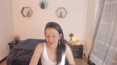 Paloma  online show from 01-15-25, 08:58