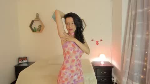 Paloma  online show from 06-25-26, 09:30
