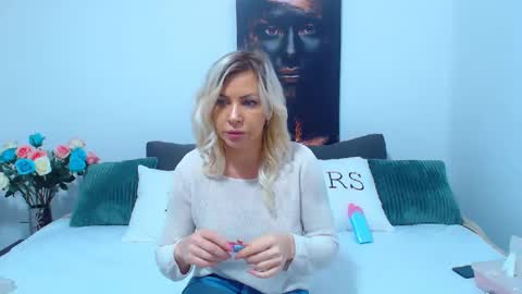 PAMEL ISSY online show from 01-06-25, 01:08