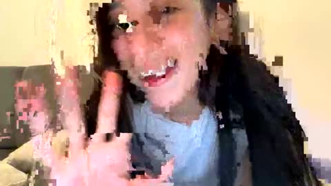 pamela_milleer online show from 04-17-26, 12:24