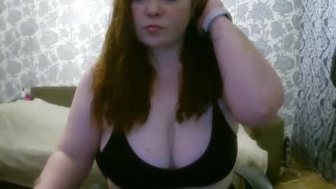 Snapshot of pamela_passion chatting on 04-27-26, 04:21 pamela_passion online show from 04-27-26, 04:21