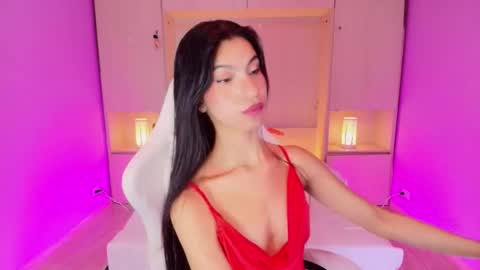 Snapshot of pamelaascott chatting on 01-08-25, 05:48 P A M online show from 01-08-25, 05:48