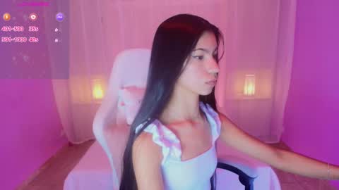 Snapshot of pamelaascott chatting on 02-18-25, 08:14 P A M online show from 02-18-25, 08:14