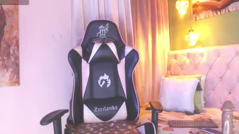 Pamela  online show from 01-18-25, 01:08