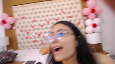 Pamela Ponce online show from 02-19-25, 03:05