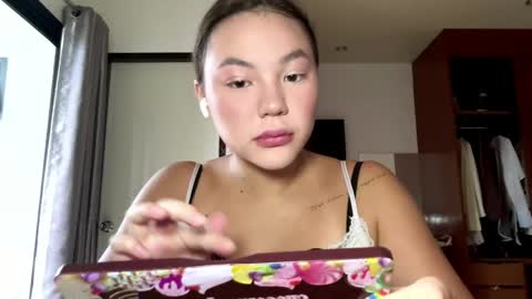 Kamila online show from 05-29-26, 05:16