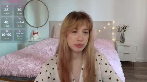 Snapshot of pampy_18 chatting on 03-06-26, 03:25 Lina online show from 03-06-26, 03:25