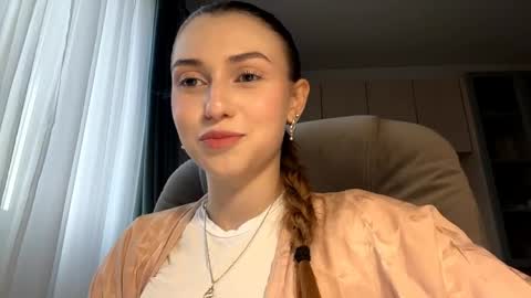 Lia online show from 05-27-26, 03:09