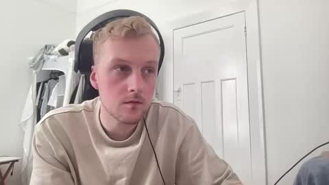 Pancakeroll online show from 01-21-25, 03:48