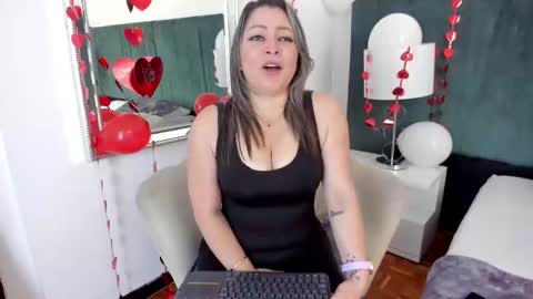 Snapshot of pandorabianchi_ chatting on 02-28-25, 02:20 PANDORA online show from 02-28-25, 02:20