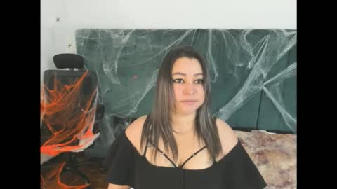 Snapshot of pandorabianchi_ chatting on 10-19-25, 11:55 PANDORA online show from 10-19-25, 11:55