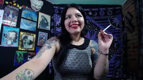 Snapshot of pandoragoddess chatting on 10-05-25, 12:31 online show from 10-05-25, 12:31