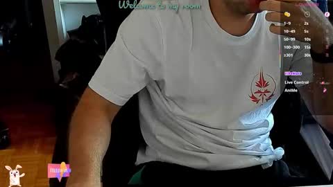 Snapshot of pandouxe chatting on 09-19-25, 11:33 pandouxe online show from 09-19-25, 11:33