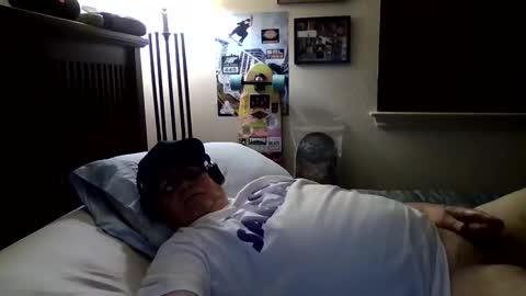 panos online show from 11-18-25, 01:00