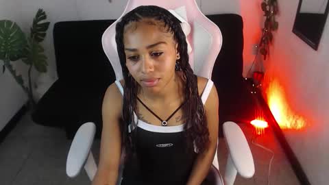 Snapshot of panter_sex chatting on 10-16-25, 02:01 panter_sex online show from 10-16-25, 02:01