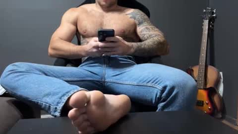 Oleg online show from 11-21-25, 05:17