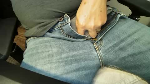 pantherboy79 online show from 12-11-24, 07:36