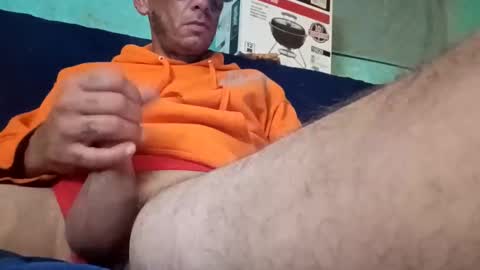 Snapshot of pantiboi6 chatting on 10-20-25, 06:03 pantiboi6 online show from 10-20-25, 06:03