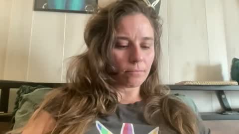 Snapshot of pantiesofthefae chatting on 03-17-26, 06:55 Pantiesofthefae online show from 03-17-26, 06:55