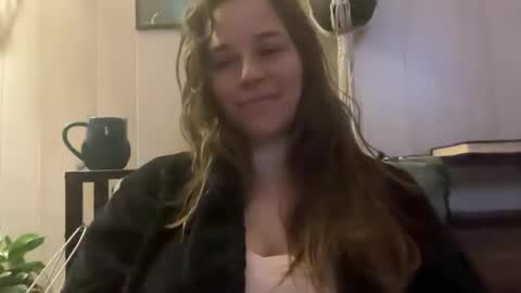 Snapshot of pantiesofthefae chatting on 03-20-26, 10:20 Pantiesofthefae online show from 03-20-26, 10:20