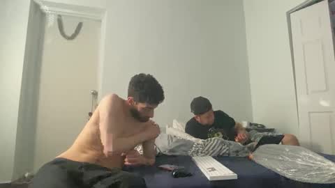 PantsLessTraveler online show from 05-10-26, 04:01