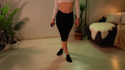 Kristina Kriss online show from 02-18-26, 08:38