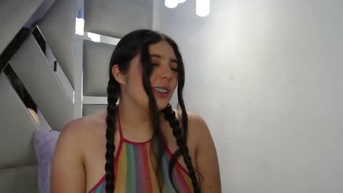 Snapshot of paola_lyon chatting on 01-14-25, 07:43 Paola Lyon online show from 01-14-25, 07:43