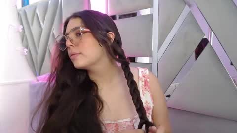 Snapshot of paola_lyon chatting on 01-17-25, 07:27 Paola Lyon online show from 01-17-25, 07:27