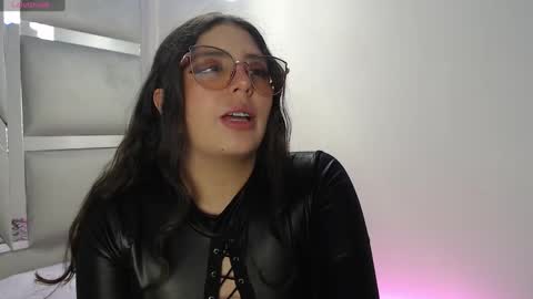 Snapshot of paola_lyon chatting on 03-05-25, 07:17 Paola Lyon online show from 03-05-25, 07:17