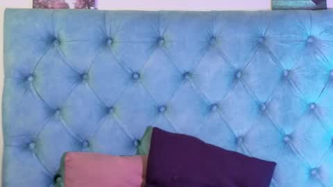 Snapshot of paola_lyon chatting on 09-20-25, 05:14 Paola Lyon online show from 09-20-25, 05:14