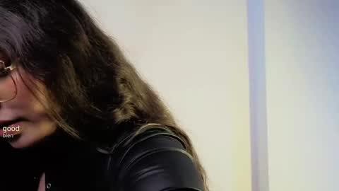 Snapshot of paola_lyon chatting on 10-07-25, 06:16 Paola Lyon online show from 10-07-25, 06:16