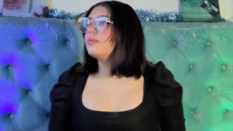 Paola Lyon online show from 12-16-25, 06:13