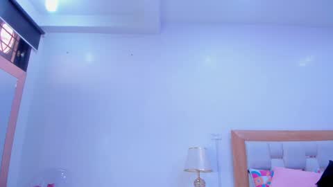 Paola  online show from 12-20-24, 07:39